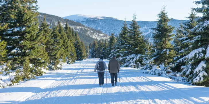 Lyžaři to mohou rozjet ve skiareálu ve Svobodě nad Úpou, který je součástí skiresortu Černá hora - Pec.