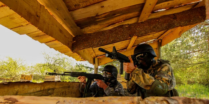 Užijte si v 1 nebo v 10 hráčích 3 hodiny airsoftu plného adrenalinu na airsoftovém hřišti 3vk.