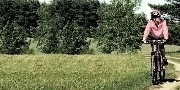 Okolí je jako stvořené pro cyklovýlety, tras je tu stovky kilometrů.