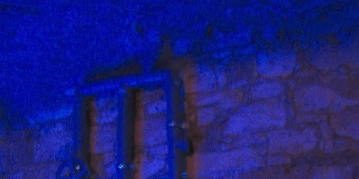 Dokončete úkol za zesnulého agenta a zachraňte svět před toxickou katastrofou