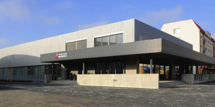 Hodina badmintonu až pro 4 hráče