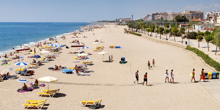 Španělsko Costa del Maresme pro 2 i rodinu: 7 nocí s polopenzí v hotelu 50 m od moře