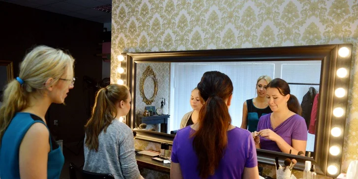 Naučte se trikům s líčidly: 5hodinový kurz v Make-up Academy