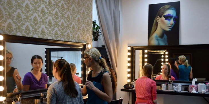 Naučte se trikům s líčidly: 5hodinový kurz v Make-up Academy