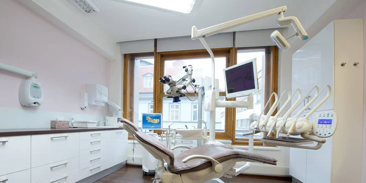 Důkladná péče o váš chrup: dentální hygiena a případně i ordinační bělení