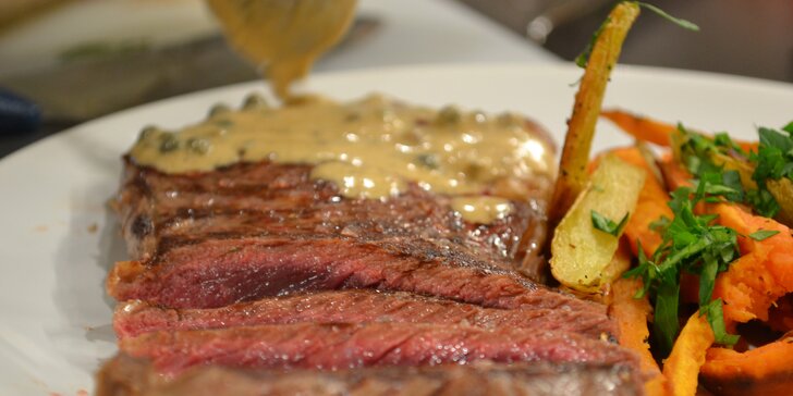 Steaky na talíři: 4hodinový kulinářský kurz ve studiu Šelma v kuchyni