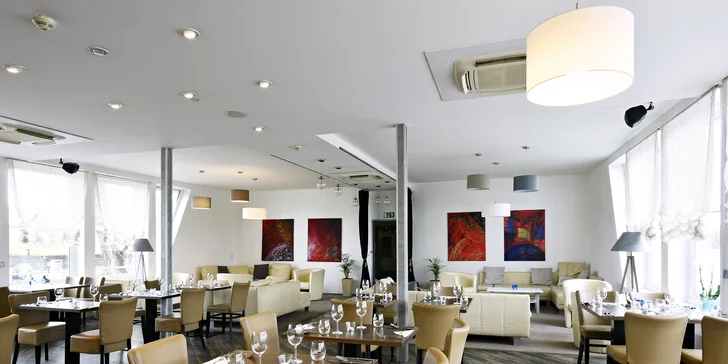 Nedělní fish & grill brunch na lodi: 2 hodiny neomezené konzumace a zábavy