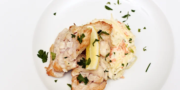 Nedělní fish & grill brunch na lodi: 2 hodiny neomezené konzumace a zábavy