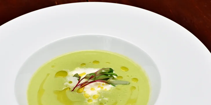 Takhle chutná jaro v Itálii: 5chodové degustační menu a sklenka vína pro dva