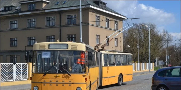 Tříhodinová projížďka historickým trolejbusem Škoda Sanos 329