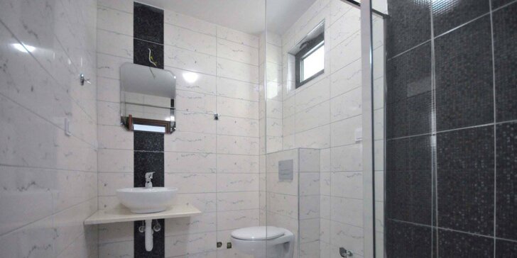Dovolená pro 4 osoby v novém luxusním apartmánu v letovisku Čanj v Černé Hoře