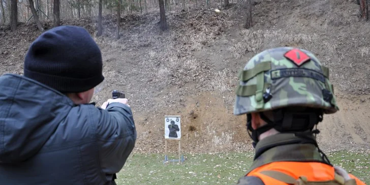 Střelby ve stylu AČR – 125 nábojů vystřílených pod dohledem instruktora