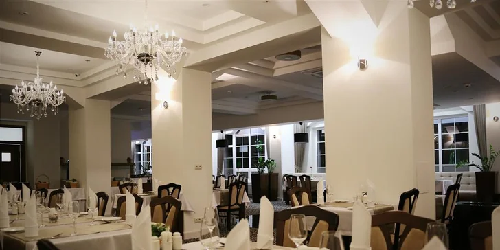 Romantický wellness pobyt pod Bojnickým zámkem se snídaní či polopenzí