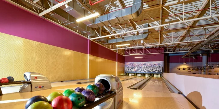 1 hodina bowlingu v Centru Chodov