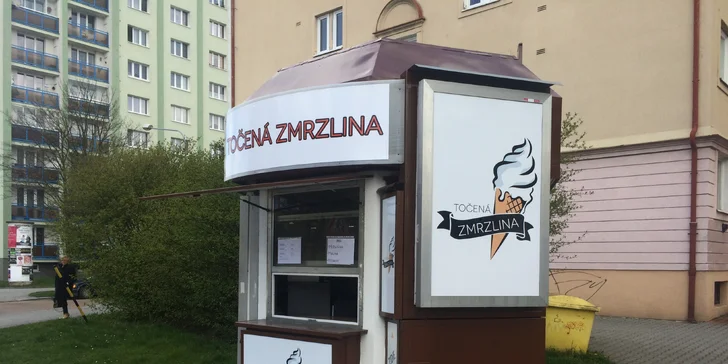 Roztočte to: kornout točené zmrzliny u gymnázia na Doubravce
