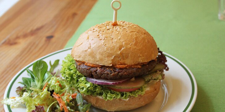 Připraveno s láskou k jídlu: Veganský předkrm a burger z tempehu pro 1 či 2 osoby