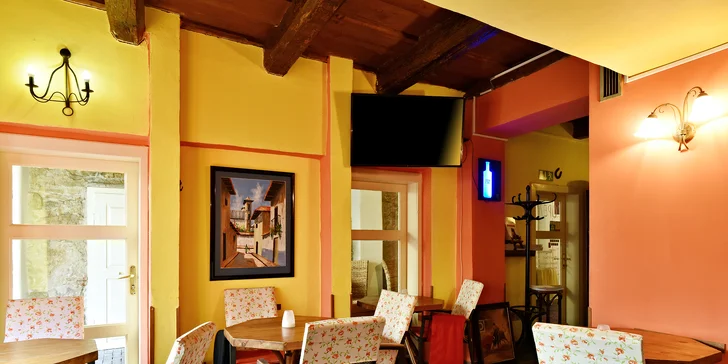 Propadněte vášni ke španělské kuchyni: degustační tapas menu pro 2 gurmány