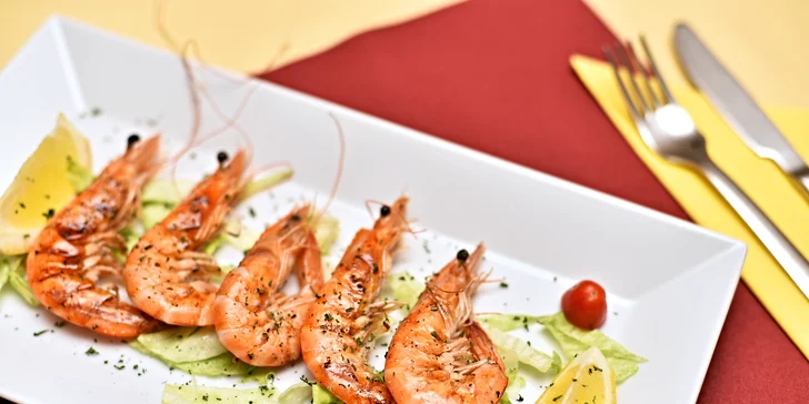 Propadněte vášni ke španělské kuchyni: degustační tapas menu pro 2 gurmány