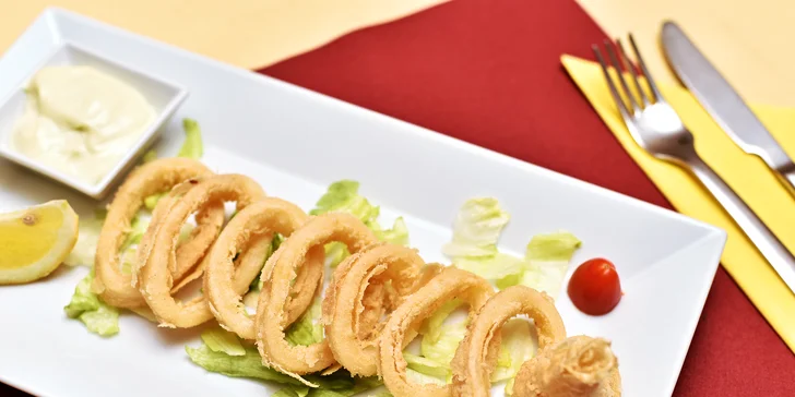 Propadněte vášni ke španělské kuchyni: degustační tapas menu pro 2 gurmány
