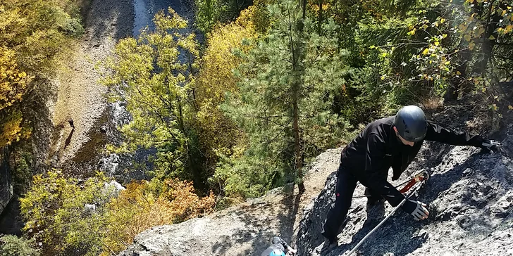 Zážitkový polodenní kurz Via ferrata lezení v Českém ráji