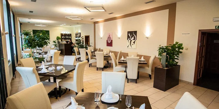 Kuřecí speciality podle hongkongských receptů v Lotos Restaurantu