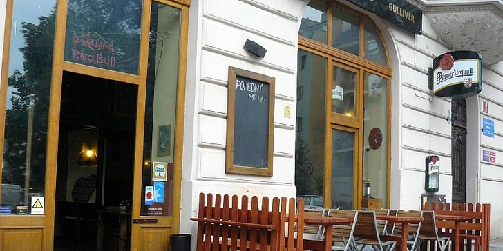 Pečená medová žebra s křenem a chlebem: parádní masová bašta pro 1 nebo 2