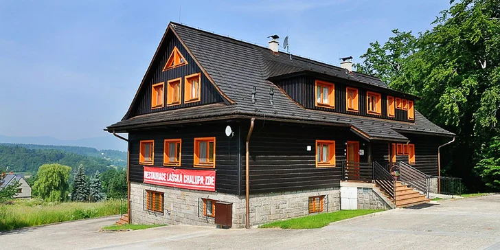 Romantický pobyt v srdci Beskyd s vířivkou, sektem a polopenzí