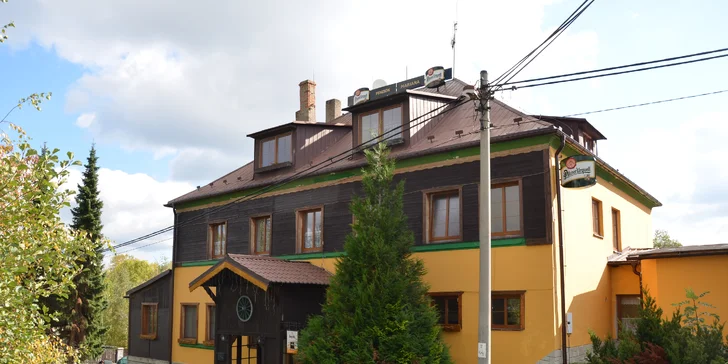 Dámská jízda v Jeseníkách – plná penze, kosmetika, wellness i výklad karet