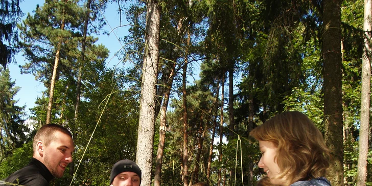 Týmové překážky v SAMBAR lanovém parku Kladno