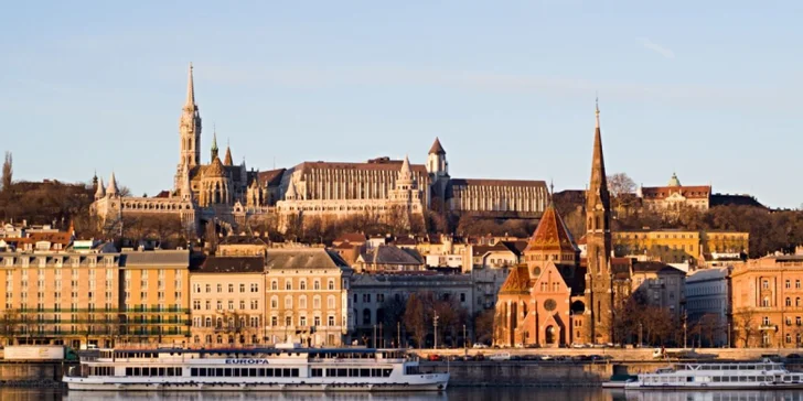 Na pár dní do Budapešti: pobyt se snídaní v jednom ze tří hotelů v centru města