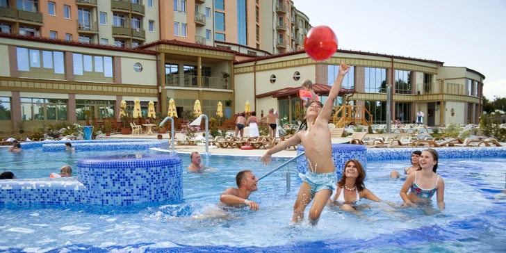 Maďarský Zalakaros: polopenze a neomezený vstup do bazénů a saun