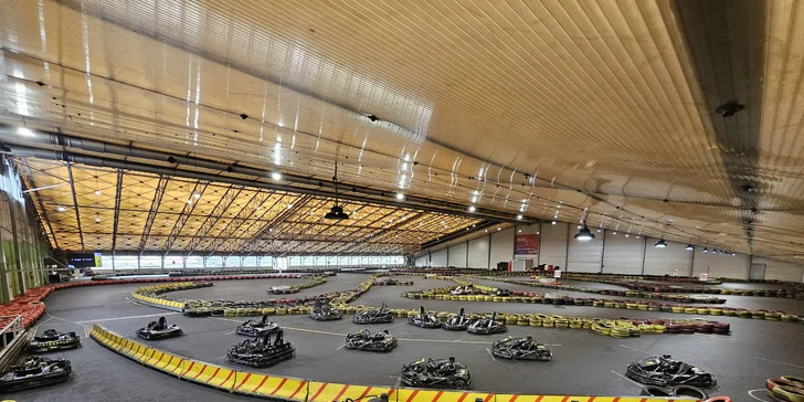 Zábavní centrum nabízí jízdy i pro děti do 14,9 let a do výšky 150 cm.