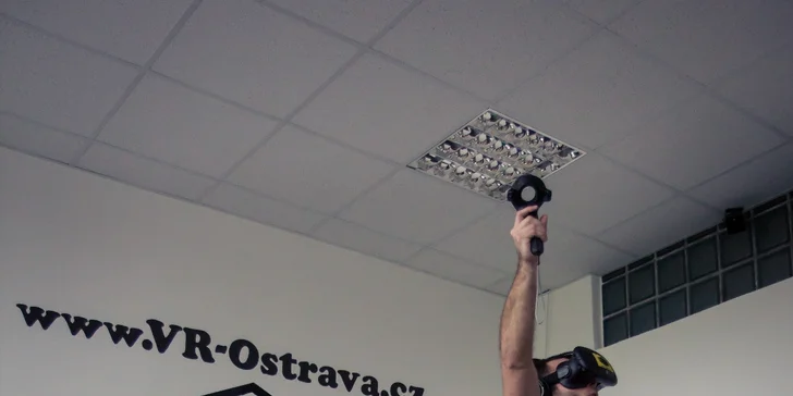 Hodina ve virtuální realitě pro dva: nasaďte brýle a pojďte pařit i objevovat