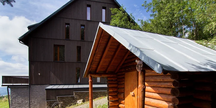 Týdenní letní pobyt pro 4 až 8 osob v luxusním apartmánu v Krkonoších