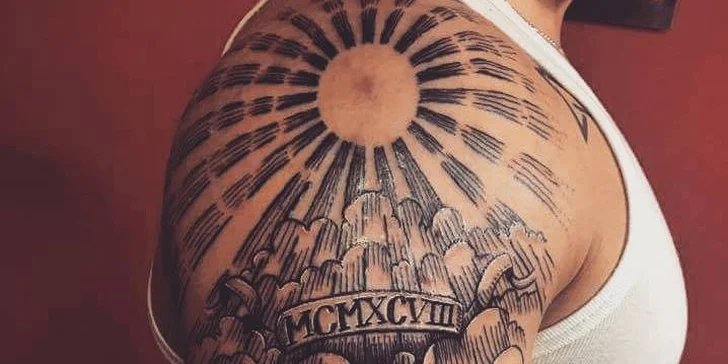 Nové tetování v profesionálním studiu o velikosti 5×5 nebo 10×10 cm