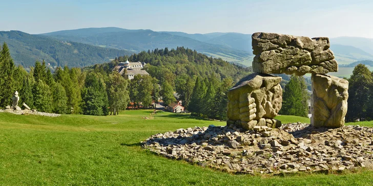 Podzimní relax v Jeseníkách s polopenzí a wellness + 50% sleva na pobyt pro děti