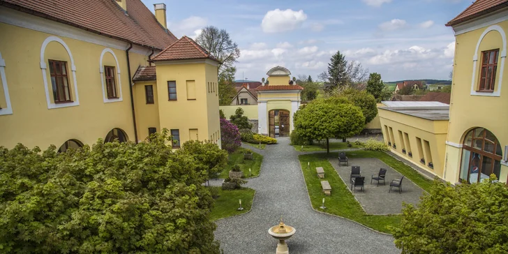 Zážitkové léto na Zámku Čechtice - all inclusive, střelnice, únikovka i půjčení kol