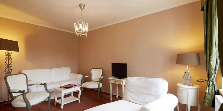 3 všední dny u Řípu i Prahy: pobyt s wellness a snídaně nebo i oběd a sekt