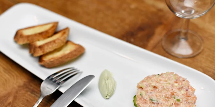 Menu od francouzského šéfkuchaře - kohout na víně a další chody pro 2 labužníky