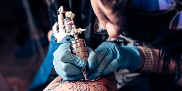 Nové tetování v profesionálním studiu o velikosti 5×5 nebo 10×10 cm