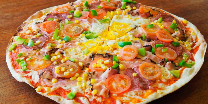Bašta na hlad i k posezení s přáteli: 2 pizzy o průměru 40 cm dle výběru