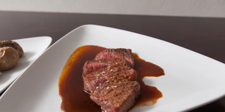 Delikátní gastronomie, co má renomé: 5chodové menu pro dva s vínem či bez