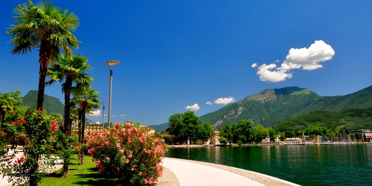 Hrad Castello Scaligero, městečko Malcesine a lanovkou na horu Monte Baldo
