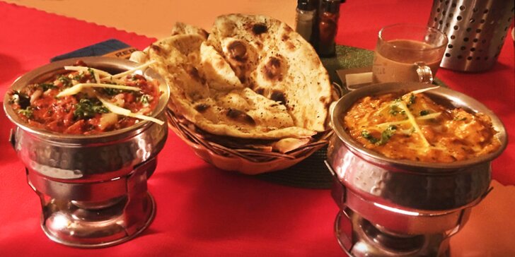 Umění indických kuchařů: polévka a kuřecí hlavní chod dle výběru pro dva