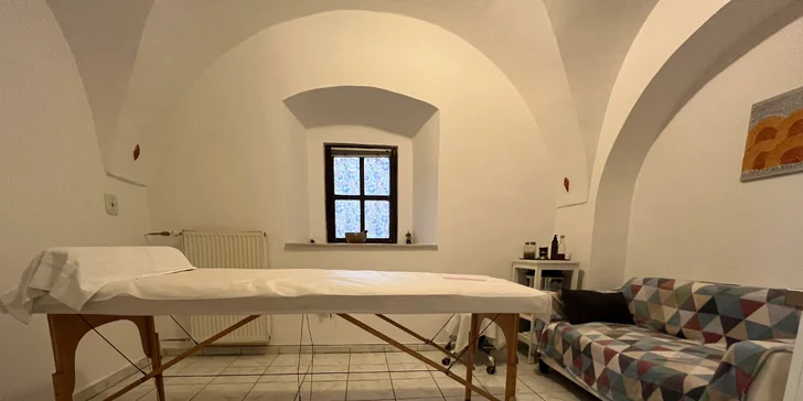 Marena Pezinok je moderný kozmetický salón, ktorý prináša starostlivosť o pleť aj telo v príjemnej a harmonickej atmosfére.