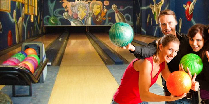 Hodina bowlingu ve Vsetíně pro celou partu