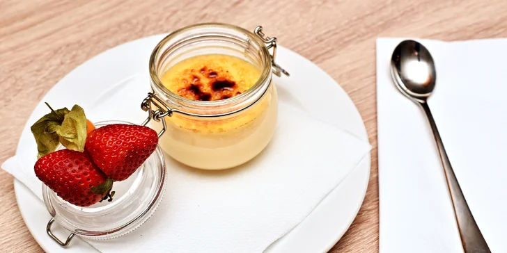 Menu pro 1 či 2 gurmány: Předkrm, kotleta z přeštického prasátka a crème brûlée
