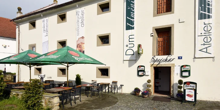 Přehlídka indických pochoutek: Masové degustační menu až pro 4 osoby