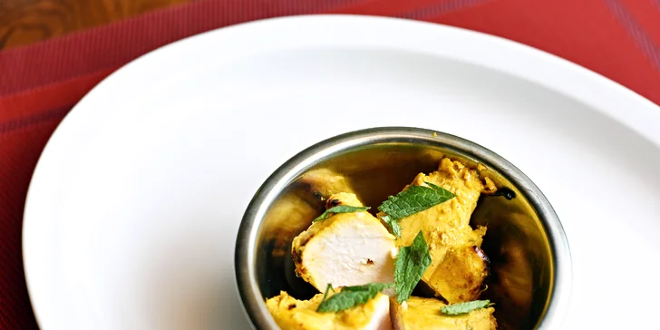 Přehlídka indických pochoutek: Masové degustační menu až pro 4 osoby
