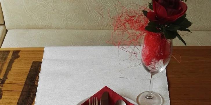 Steak ze pštrosího bio masa s přílohou a sladkým dezertem pro 1 či 2